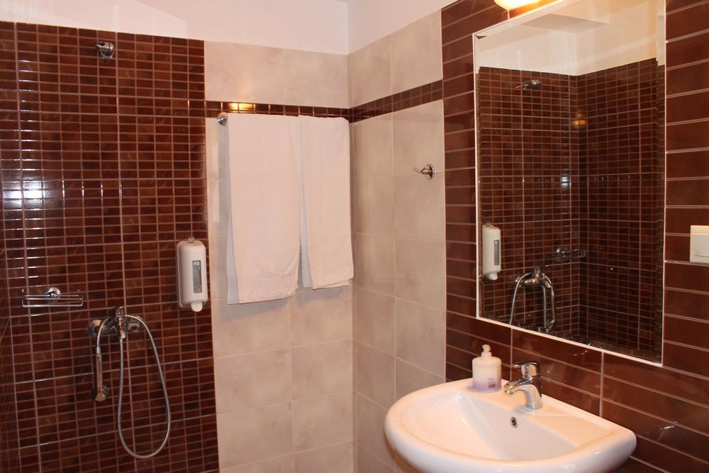 Xaris Hotell Platamonas Rum bild